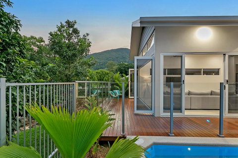 Oceans Edge Holiday Home - Surfers Gold Coast 17