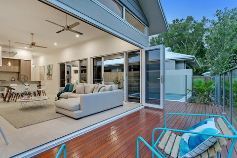 Oceans Edge Holiday Home - Surfers Gold Coast 4