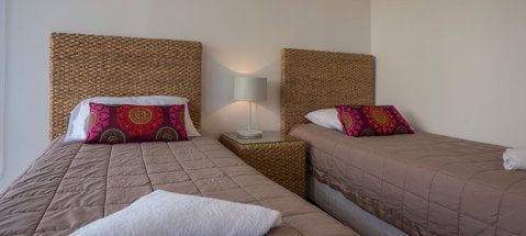 Norfolk Luxury Beachfront Apartments - Surfers Gold Coast 32