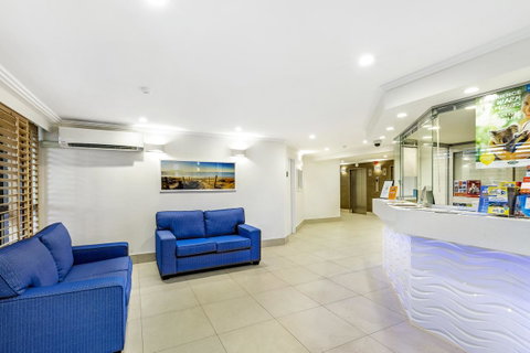 Norfolk Luxury Beachfront Apartments - Surfers Gold Coast 5