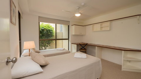 Norfolk Luxury Beachfront Apartments - Surfers Gold Coast 20