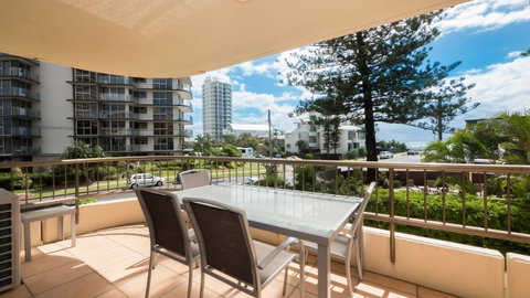 Norfolk Luxury Beachfront Apartments - Surfers Gold Coast 27