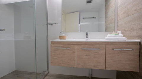 Norfolk Luxury Beachfront Apartments - Surfers Gold Coast 15