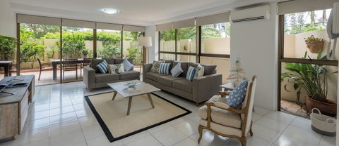 Norfolk Luxury Beachfront Apartments - Surfers Gold Coast 12