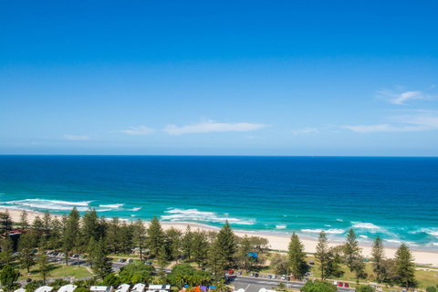 Oscar On Main Beach Resort - Surfers Gold Coast 2