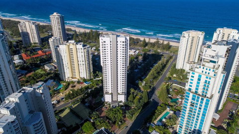 Oscar On Main Beach Resort - Surfers Gold Coast 0