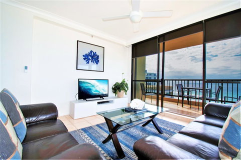 Capricorn One Beachside Holiday Apartments - Official - Surfers Gold Coast 27