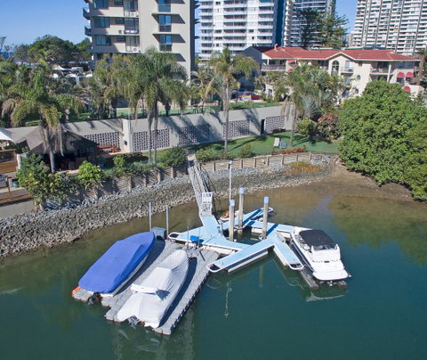 Capricorn One Beachside Holiday Apartments - Official - Surfers Gold Coast 13