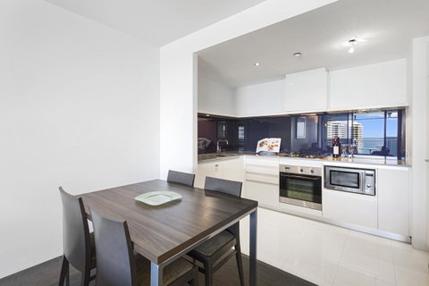 Holiday Holiday Circle On Cavill Apartments - Surfers Gold Coast 17