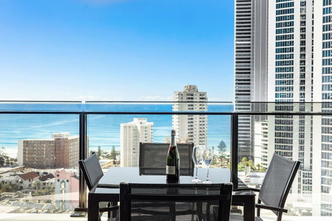 Holiday Holiday Circle On Cavill Apartments - Surfers Gold Coast 16