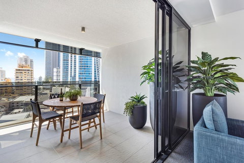 Holiday Holiday Circle On Cavill Apartments - Surfers Gold Coast 20