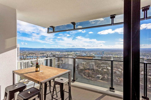 Holiday Holiday Circle On Cavill Apartments - Surfers Gold Coast 22