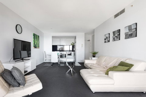 Holiday Holiday Circle On Cavill Apartments - Surfers Gold Coast 7