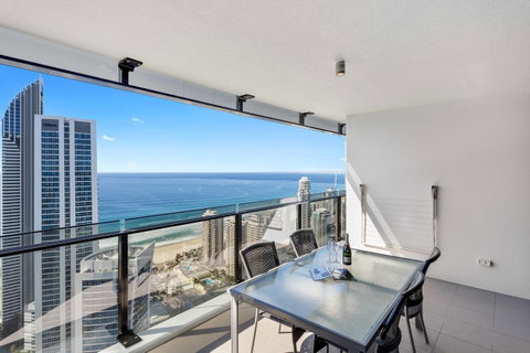 Holiday Holiday Circle On Cavill Apartments - Surfers Gold Coast 26
