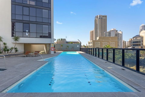 Holiday Holiday Circle On Cavill Apartments - Surfers Gold Coast 30