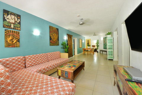Club Tropical Resort - Official Onsite Reception & Check In - Surfers Gold Coast 28
