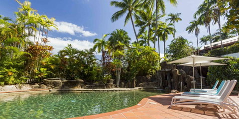Club Tropical Resort - Official Onsite Reception & Check In - Surfers Gold Coast 18