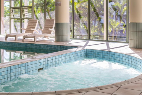 The Meriton Apartments On Main Beach - Surfers Gold Coast 32