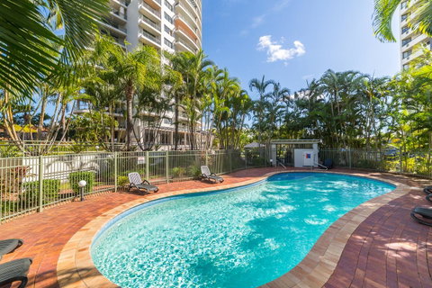 The Meriton Apartments On Main Beach - Surfers Gold Coast 37