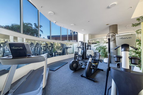 The Meriton Apartments On Main Beach - Surfers Gold Coast 30