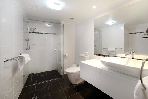 The Meriton Apartments On Main Beach - Surfers Gold Coast 19