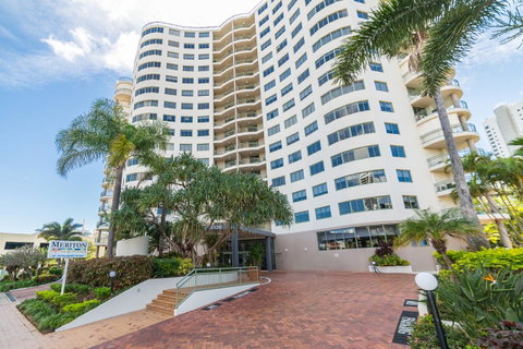 The Meriton Apartments On Main Beach - Surfers Gold Coast 38