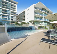 ULTIQA Freshwater Point Resort - Surfers Gold Coast