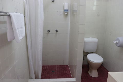 YAL Cairns - A Motel That Makes A Difference - Surfers Gold Coast 27