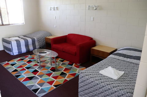 YAL Cairns - A Motel That Makes A Difference - Surfers Gold Coast 3