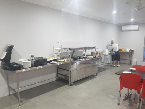 YAL Cairns - A Motel That Makes A Difference - Surfers Gold Coast 15