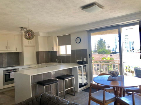 Wharf Boutique Apartments - Surfers Gold Coast 8