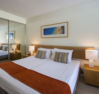 Blue on Blue Studio Room 1322 - Surfers Gold Coast
