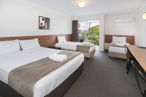 Sunshine Beach Resort - Surfers Gold Coast 6