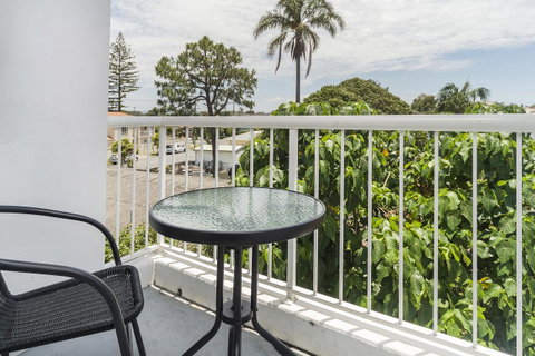 Sunshine Beach Resort - Surfers Gold Coast 4