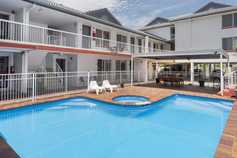 Sunshine Beach Resort - Surfers Gold Coast 0