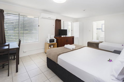 Sunshine Beach Resort - Surfers Gold Coast 8
