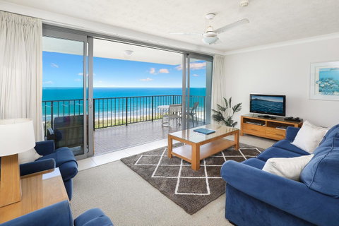 Majorca Isle Beachside Resort - Surfers Gold Coast 1