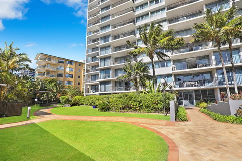 Majorca Isle Beachside Resort - Surfers Gold Coast 17