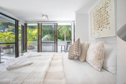 Tropical Reef Apartments - Surfers Gold Coast 4
