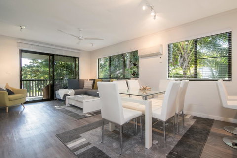 Tropical Reef Apartments - Surfers Gold Coast 6