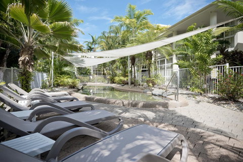 Tropical Nites Holiday Townhouses - Surfers Gold Coast 10