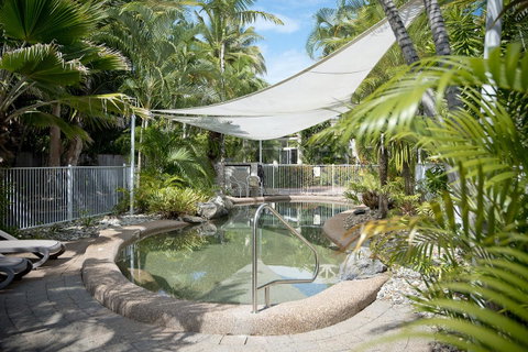 Tropical Nites Holiday Townhouses - Surfers Gold Coast 20
