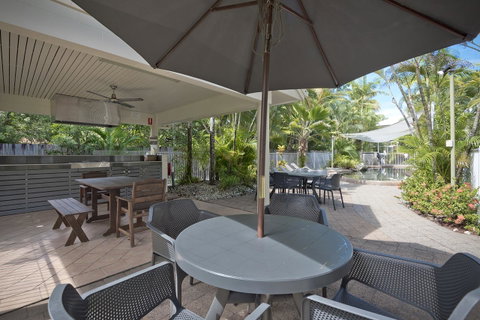 Tropical Nites Holiday Townhouses - Surfers Gold Coast 22