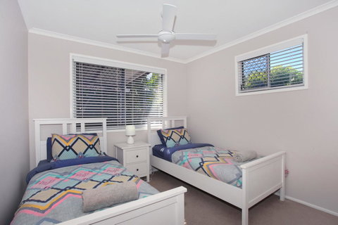 6 Botany Court Marcoola Beach - Pet Friendly 500 Bond - Surfers Gold Coast 2