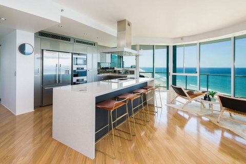 The Waterford On Main Beach - Surfers Gold Coast 8