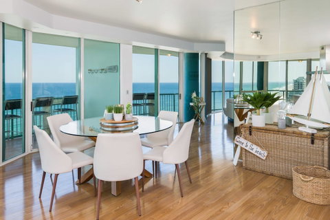The Waterford On Main Beach - Surfers Gold Coast 9