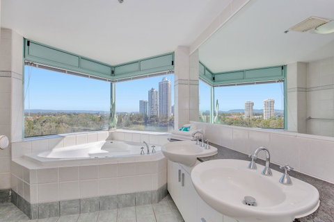 The Waterford On Main Beach - Surfers Gold Coast 21