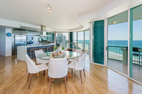 The Waterford On Main Beach - Surfers Gold Coast 10
