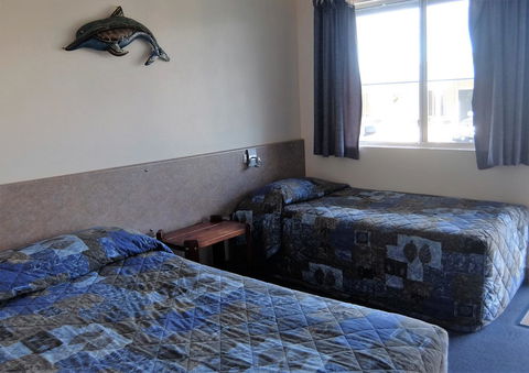 Nanango Star Motel - Surfers Gold Coast 24