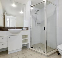 Broadbeach on the Park 3 Bed Ocean - We Accommodate - Surfers Gold Coast